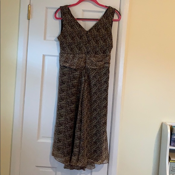 Gorgeous dress from Signature by Robbie Bee - Picture 2 of 3